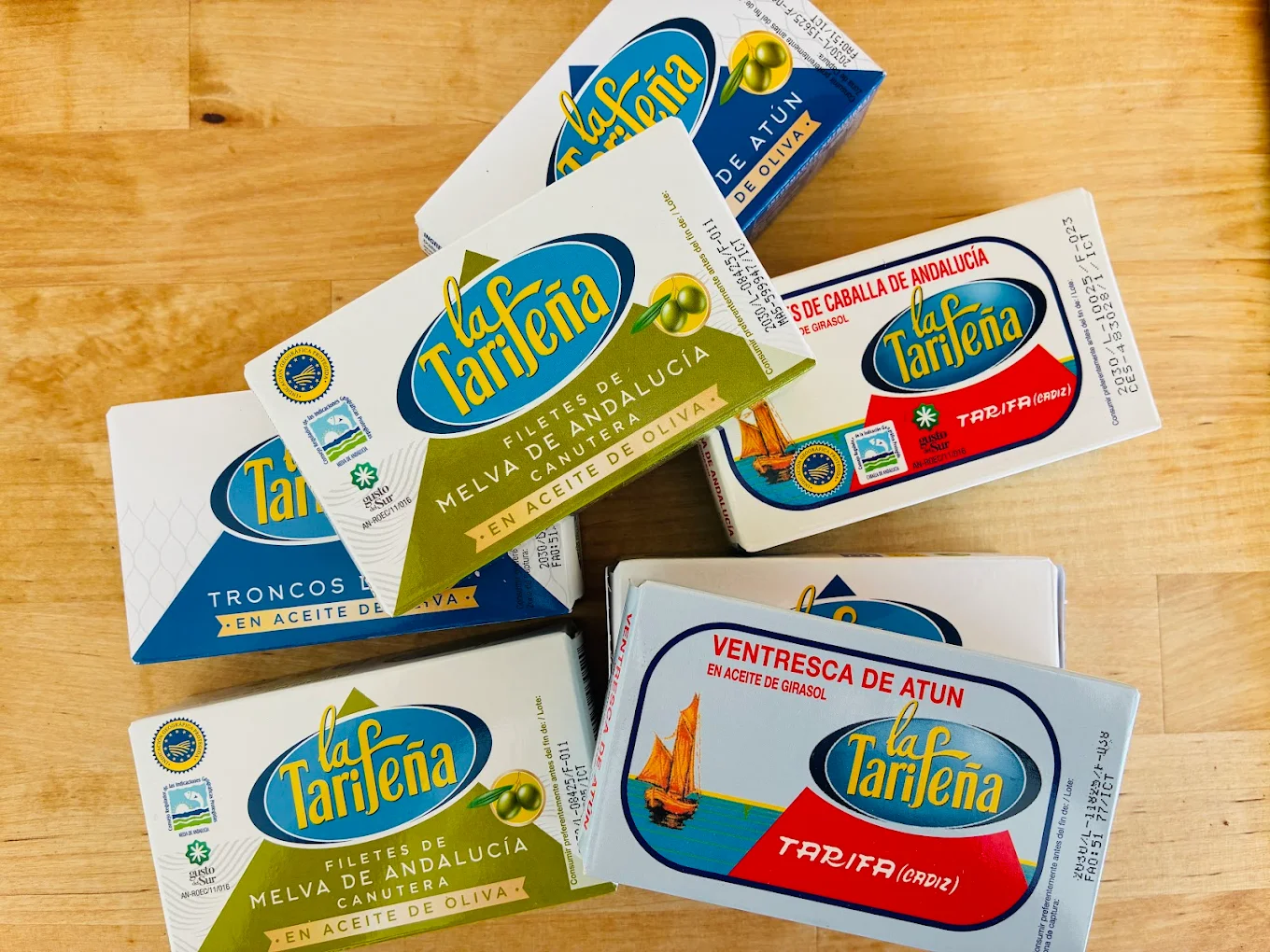 Latas de atún de la Tarifeña