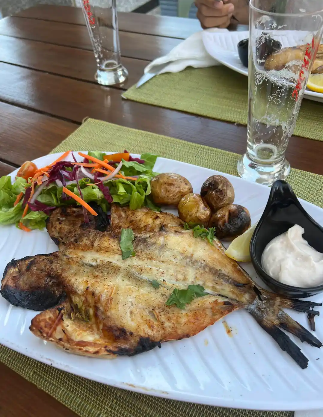 Dorada a la parrilla en Monte Gordo